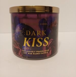 Bath and Body Works Dark Kiss 3-Wick Candle
